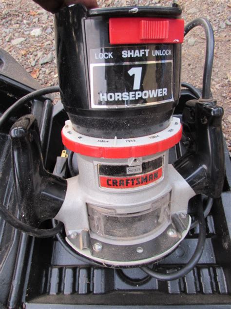 Craftsman professional 28212 6.5 amp corded fixed base palm router. Lot Detail - CRAFTSMAN ROUTER