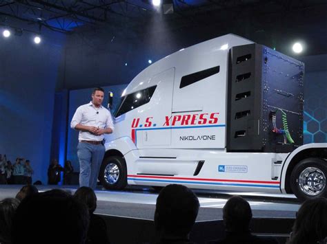 Nikola One Unveiled A Zero Emission Fully Electric Truck With 1000