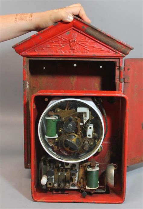 Antique 1920s Cast Iron Gamewell Fire Alarm Box Telegraph Station