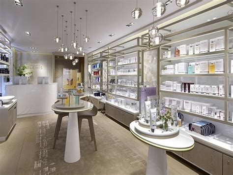 Pin On Cosmetic Shop Design
