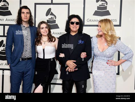 Gene Simmons Wife Shannon Tweed Banque Dimage Et Photos Alamy