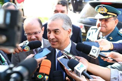 Já a segunda etapa contemplará um conjunto de projetos com atualizações e ajustes no que tange a. Projeto de reforma administrativa será detalhado na ...