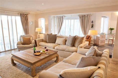 23 Charming Beige Living Room Design Ideas To Brighten Up