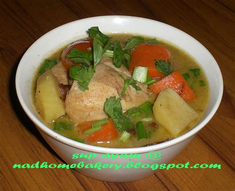 Ini dia cara memasak sup ayam thai, rasanya sebijik sama macam dekat thailand. Nadhomebakery: SUP AYAM