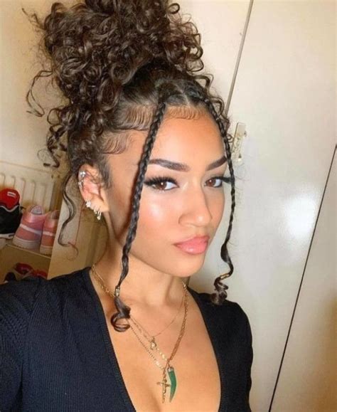 Invite Summer Vibes Into Your Look With These Effortlessly Sexy Curly Hairstyles Natural Curls