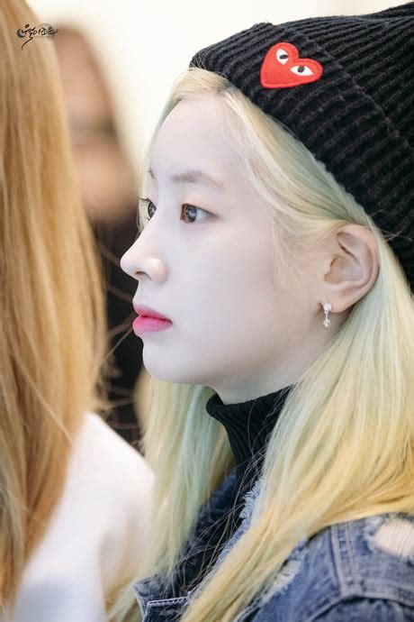 These 30 Photos Of Twice Dahyuns Side Profile Make Her Ethereal