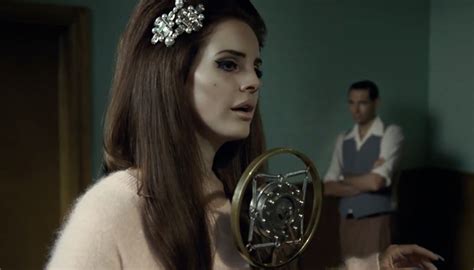 Music Minute Lana Del Rey Covers Blue Velvet The Eye Of Faith Vintage