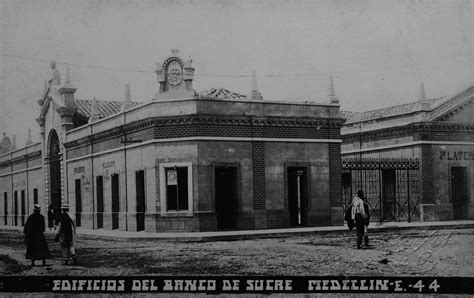 Fileedificios Del Banco De Sucre Medellín 1910 Wikimedia Commons