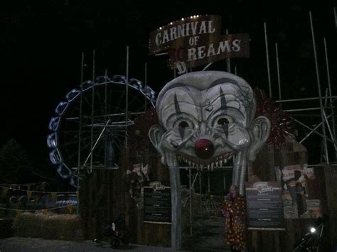 Pin By Аська On хз Scary Carnival Creepy Carnival Creepy Circus