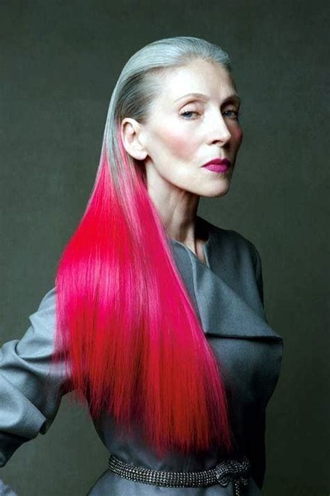 The golden years have never looked so glam! Pin auf bufonts and hair wants