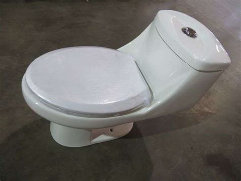 High Efficiency Elongated Dual Flush One Piece Toilet Lambrecht