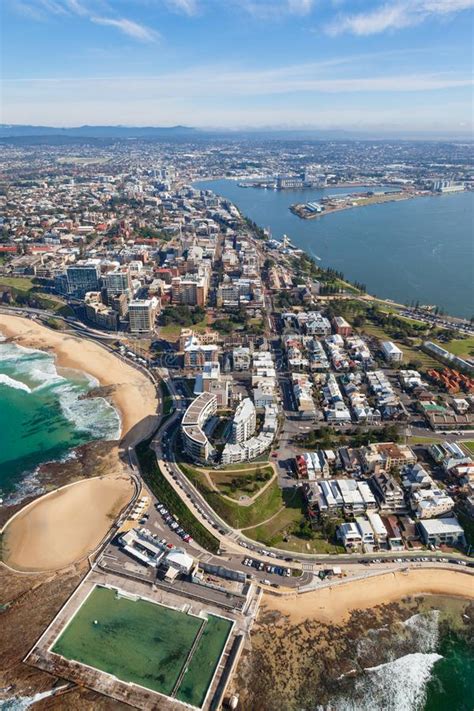 Newcastle (new south wales), australien; Newcastle NSW Australien - Luftsicht Stockbild - Bild von ...
