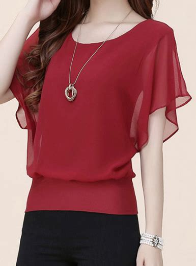 Check the best and new fancy designer saree blouses online made up of cotton, kalamkari, raw silk, velvet, etc. Chiffon Blouse - Red / Short Sleeve Batwing Cut