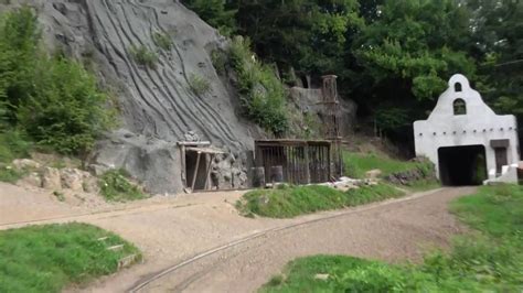 Jedes jahr im sommer bieten wir ihnen mit unseren aufführungen auf der freilichtbühne bei dasing ein abenteuer zum anfassen. Eisenbahn - Hinter den Kulissen - Elspe - Karl-May ...