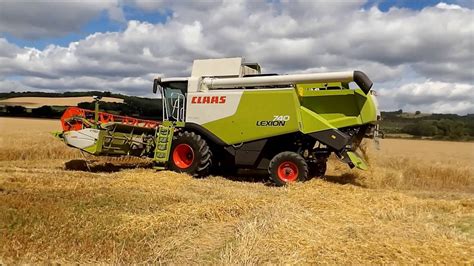 Claas Combine Harvester Busy Working Youtube