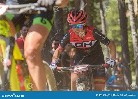 Ciclistas No Campeonato Do Mundo 2019 De Mercedes Benz Uci Mtb Xco Vallnord Andorra Em Julho