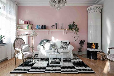 How To Decorate A Small Living Room