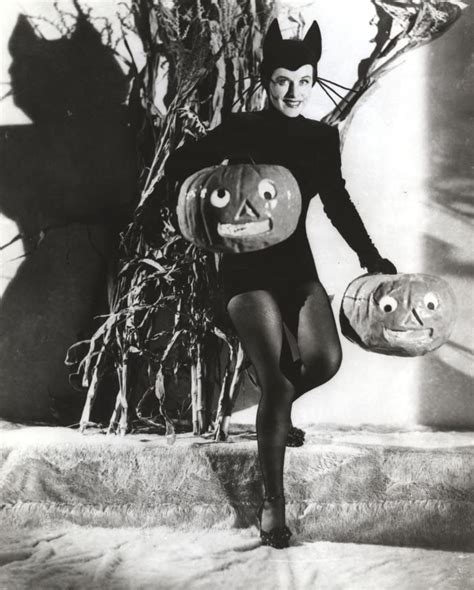 Paulette Goddard And Halloween Citizen Screen