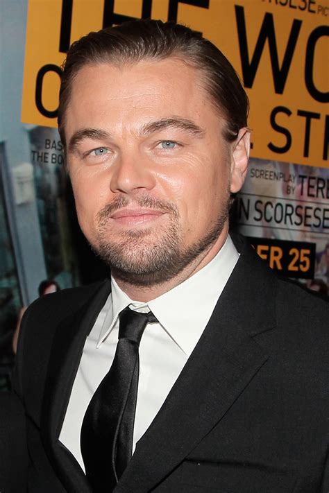 Born november 11, 1974) is an american actor, film producer, activist and environmentalist. Leonardo DiCaprio foto El lobo de Wall Street Premiere en ...