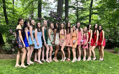Conard High School Senior Prom Photo Gallery We Ha West Hartford News