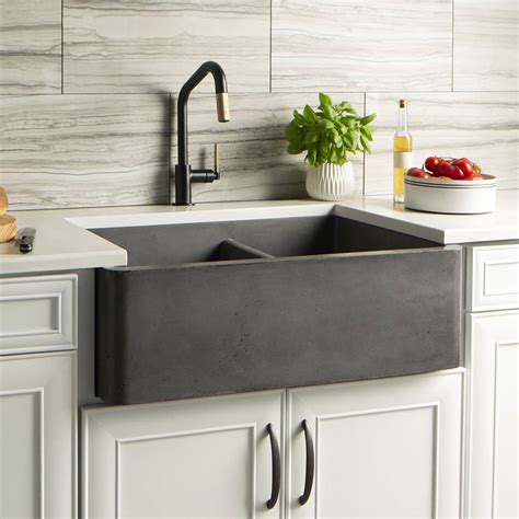 Known for their increased functionality, the farmhouse kitchen sinks have become really trendy over the past decades. Farmhouse Double Bowl Concrete Kitchen Sink | Native Trails