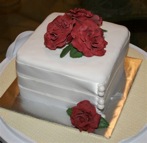 Wedding Dress Colection Square Wedding Cake With Roses