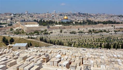 Land Of Israel Burials Burial Plots In Israel Burial In Israel