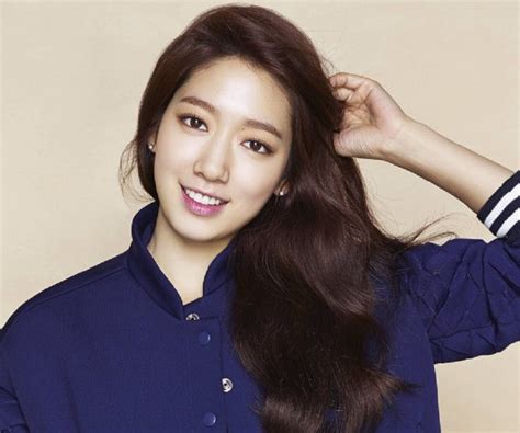 Park shin hye revealed her first meeting with jang geun suk resulted in a kiss scene. Park Shin-hye Biography - Facts, Childhood, Family Life & Achievements of South Korean Actress
