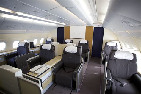 The Best First Class Airline Cabins In The World Best First Class Airline First Class Airline