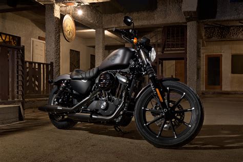 The iron 883 is one of the best looking harley's in my opinion. A closer look: The 2017 Harley-Davidson Sportster Iron 883 ...