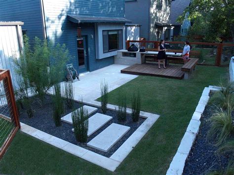 Small Rectangular Backyard Landscaping Ideas Plants Desert Back Yard Pictures An L-shaped Design ...