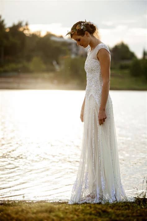 For beachy brides, big gowns just won't do. 25 Breathtaking Beach Wedding Dresses | weddingsonline