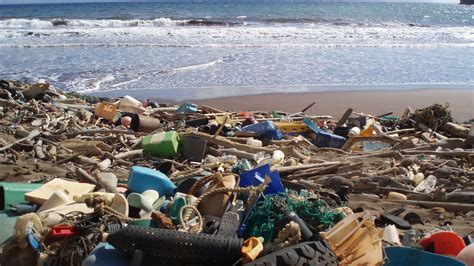Umweltverschmutzung 270000 Tonnen Plastikmüll Treiben Auf Den Weltmeeren