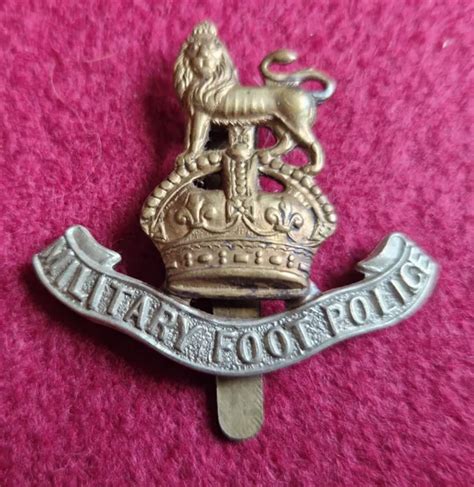 Ww1 British Military Brass Cap Badge Military Foot Police Kings Crown 1