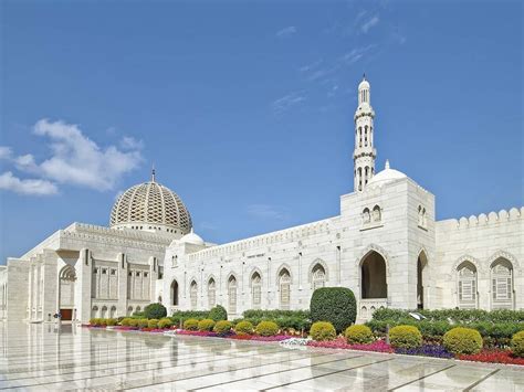 These Are The 7 Biggest Mosques In The World Where Every Muslim Would