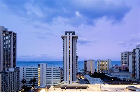 Hilton Garden Inn Waikiki Beach 166 ̶2̶2̶0̶ Updated 2018 Prices And Hotel Reviews Hawaii