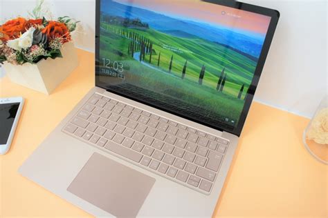 Testing conducted by microsoft in september 2019 using preproduction software and preproduction intel core i5, 256gb, 8 gb ram device. テレワークPCならSurfaceもおすすめ! モニターやアダプターがあると便利! - Surface PC レビューブログ