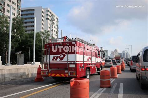 출동중인 119 구조차량 Yanggiri 사진 긴급 출동 119 소방 구조 구조차량 응급 인명 구출 화재