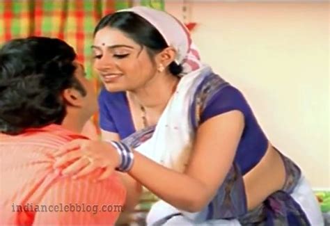 Laya Telugu Actress Acs1 11 Hot Saree Pics