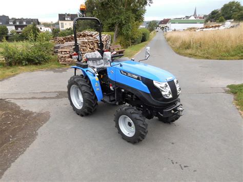 Solis 20 Kompakter Mehrzweck Traktor Mit Ackerstollen Sb Forst