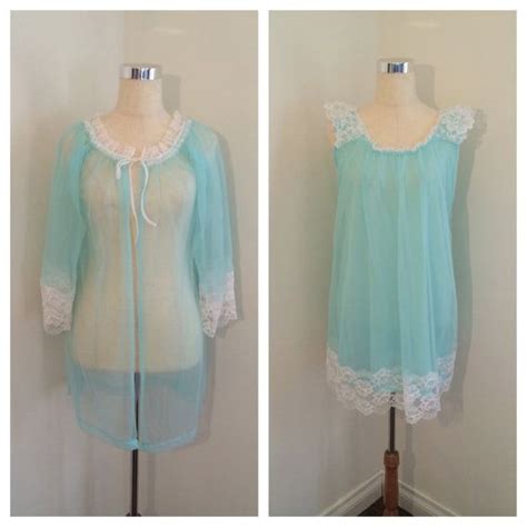 S Vintage Nightgown And Robe Size Medium Vintage Blue Etsy Vintage Nightgown Peignoir