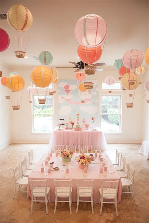 They also make for a unique nursery theme that grows with your child. GLENWOOD WEBER DESIGN'S FLORAL HOT AIR BALLOON CENTERPIECE ...