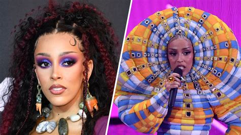 All Of Doja Cats 2021 Vmas Beauty Looks In One Place Allure