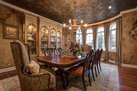 Portfolio Linly Designs Tuscan Dining Rooms Traditional Dining
