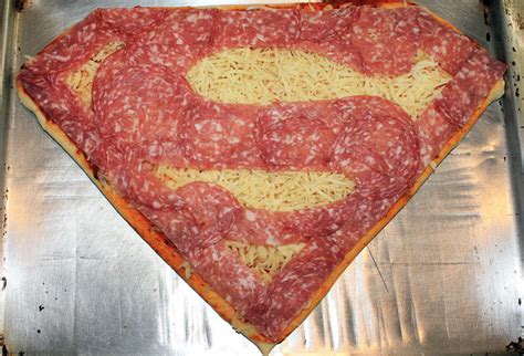 Superman Pizza