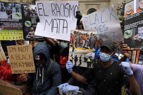 manifestations antiracistes l anglais tient le haut du pavé la presse