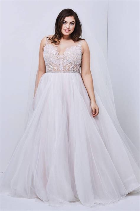 Wedding dress zemfira with long train by ange etoiles. 27 Plus Size Wedding Dresses to Flatter and Flaunt Your ...