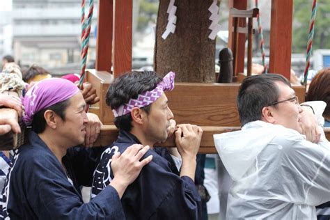 Japans Kanamara Matsuri Festival Dedicated To Fertility Brings In