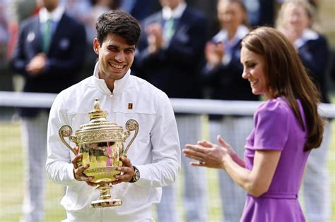 Alcaraz desintegra a Djokovic y gana su segundo Wimbledon Andalucía