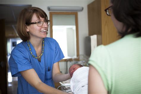 Deciding On Becoming A Certified Nurse Midwife Online Lpn Programs